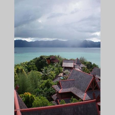 Gaze 2: Modern Tropical Seaview Villa Пантай Ченанг Екстериор снимка